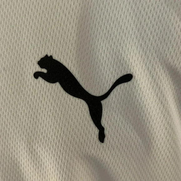 YXL white Puma  DRY sport T shirt .PTP 19” could fit women sm /med also - Picture 4 of 13